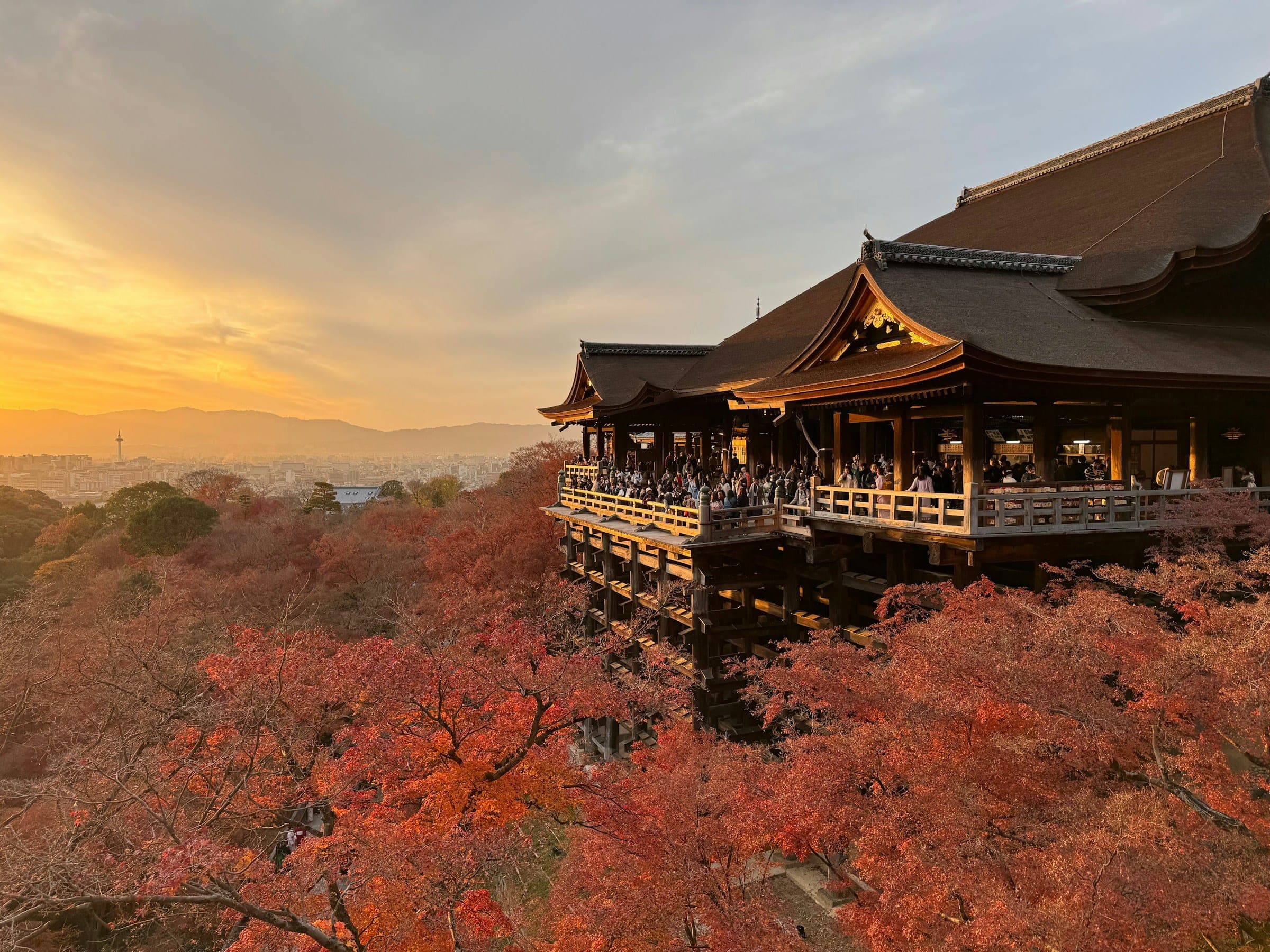 Travel dating in Kyoto, Japan